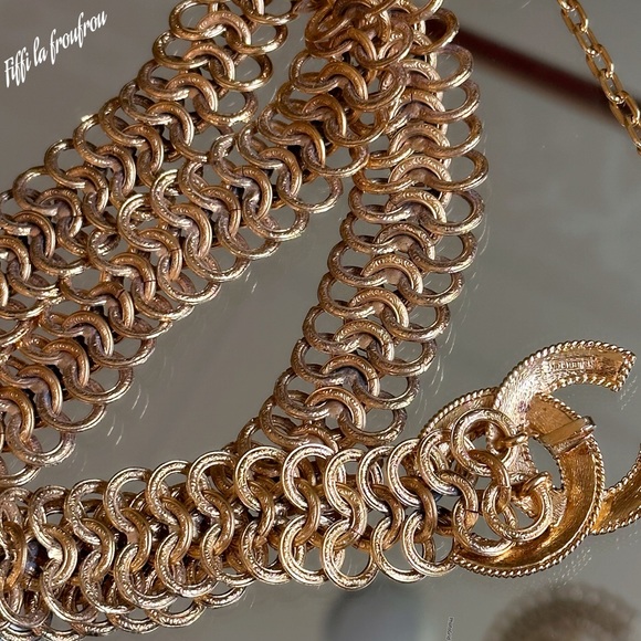 Authentic Chanel belt/necklace - Picture 11 of 14